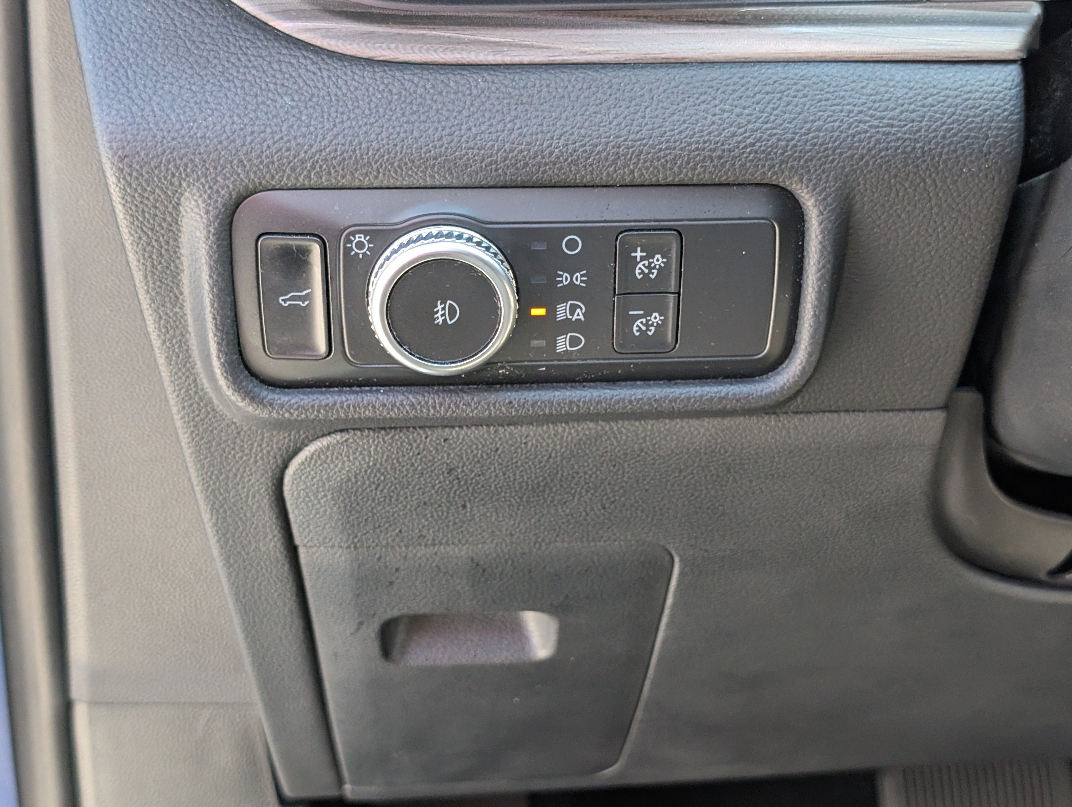 Certified 2020 Ford Explorer Limited AWD/4WD image 25