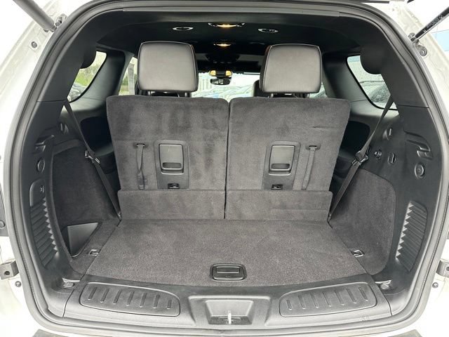 Used 2023 Dodge Durango R/T w/ Hemi Orange Plus Package AWD/4WD image 8