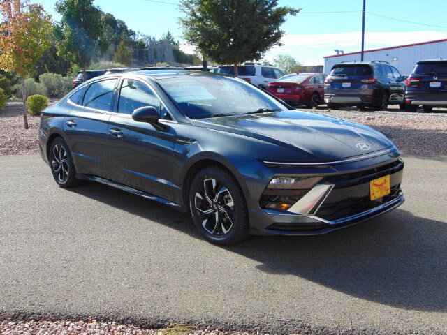 Used 2025 Hyundai Sonata SEL FWD image 8