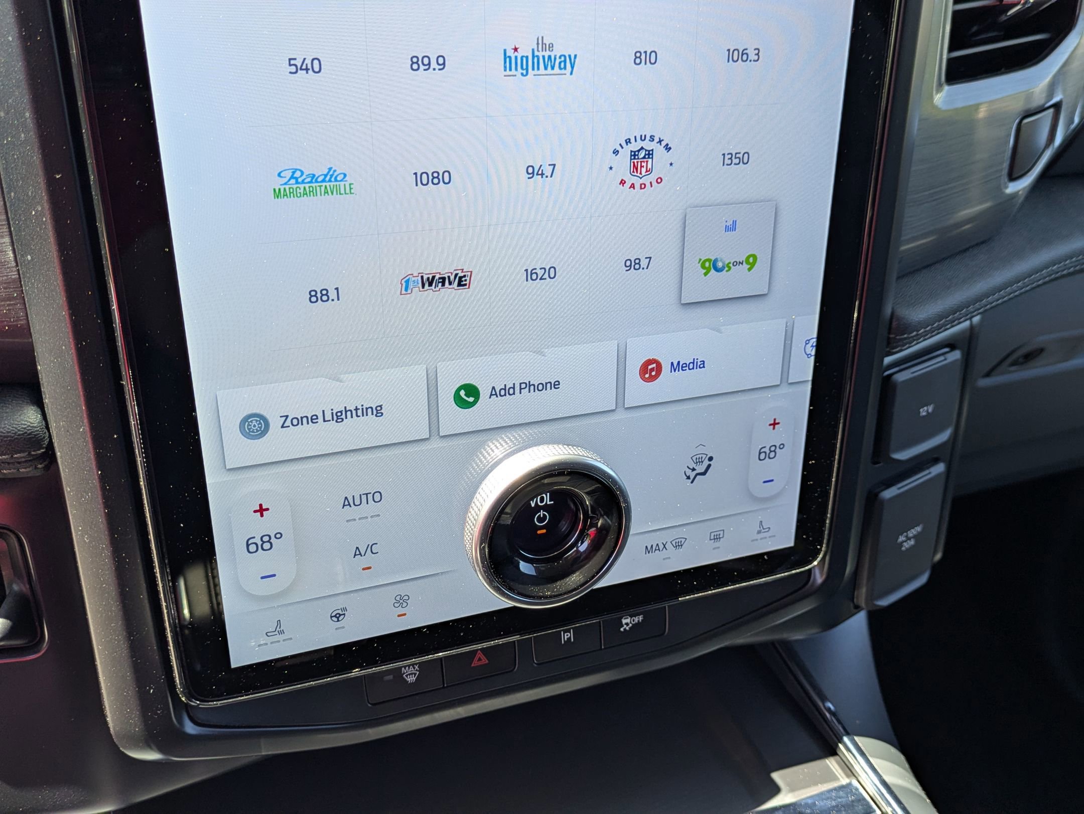 Certified 2025 Ford F150 Lightning Flash AWD/4WD image 30