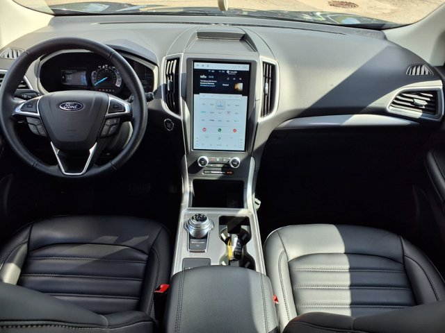 Certified 2024 Ford Edge SEL w/ Convenience Package AWD/4WD image 12