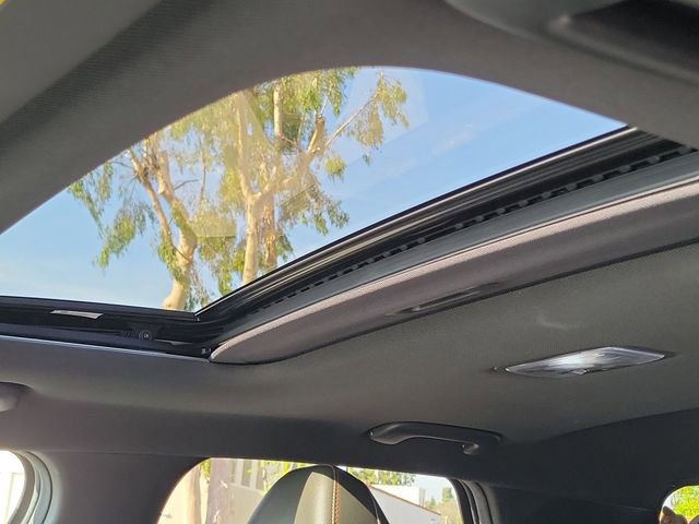 Used 2022 Hyundai Santa Cruz Limited image 16