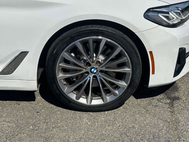 Used 2023 BMW 530i xDrive w/ Convenience Package AWD/4WD image 7