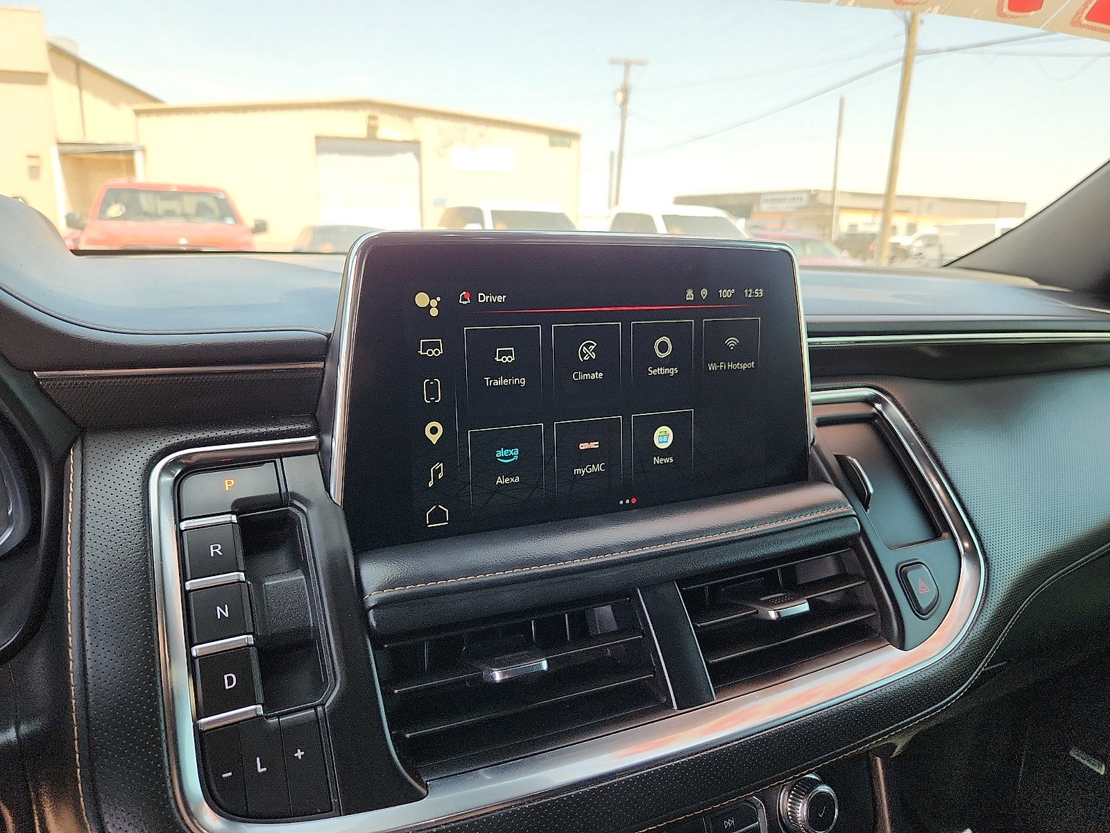 Used 2024 GMC Yukon AT4 w/ Technology Package AWD/4WD image 12