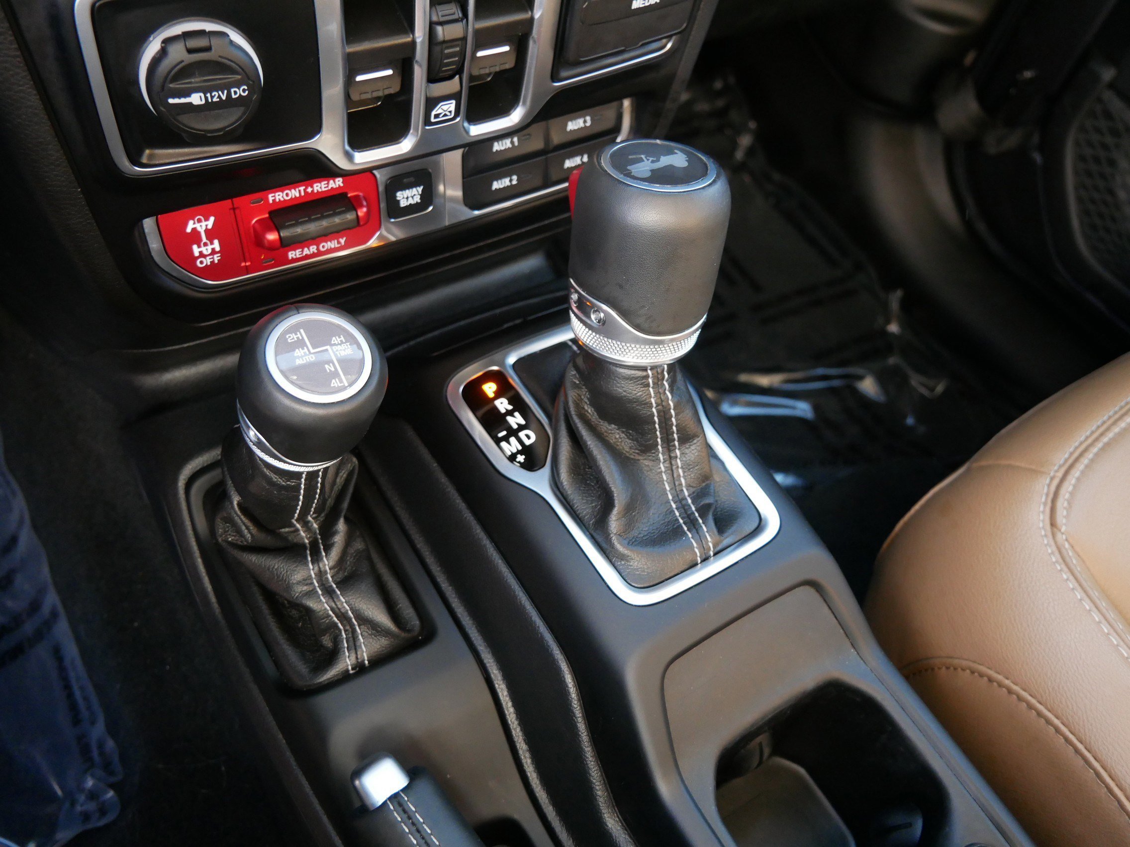 Used 2023 Jeep Wrangler Unlimited Rubicon 4xe w/ Safety Group image 24