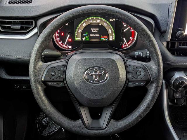 Used 2025 Toyota RAV4 XLE AWD/4WD image 17
