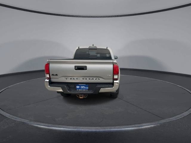 Used 2021 Toyota Tacoma SR5 AWD/4WD image 7