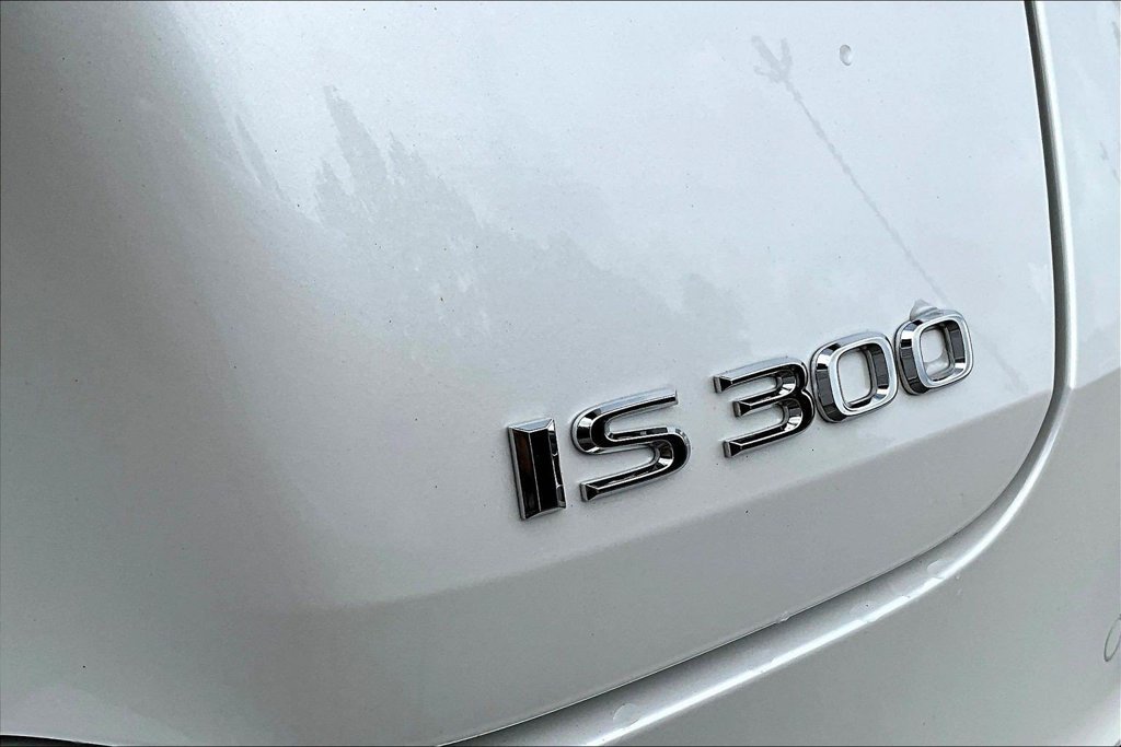 Used 2023 Lexus IS 300 w/ Comfort Package RWD image 26