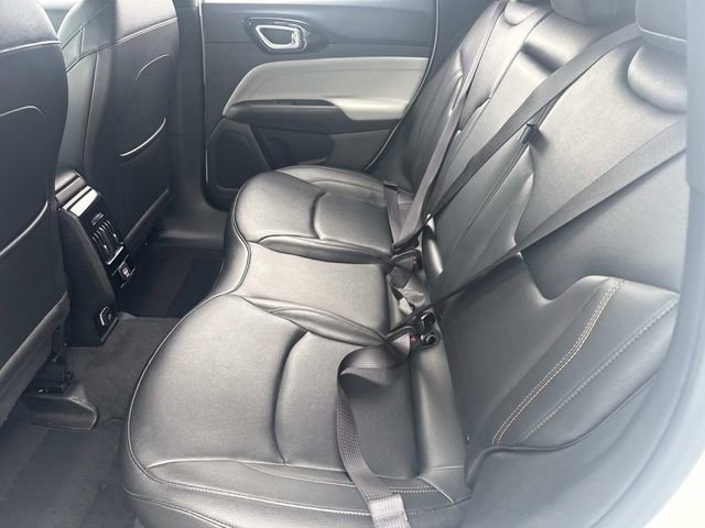 Used 2024 Jeep Compass Limited AWD/4WD image 16
