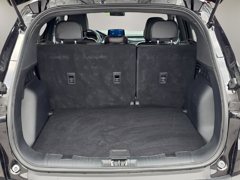 Certified 2025 Ford Escape ST-Line AWD/4WD image 10
