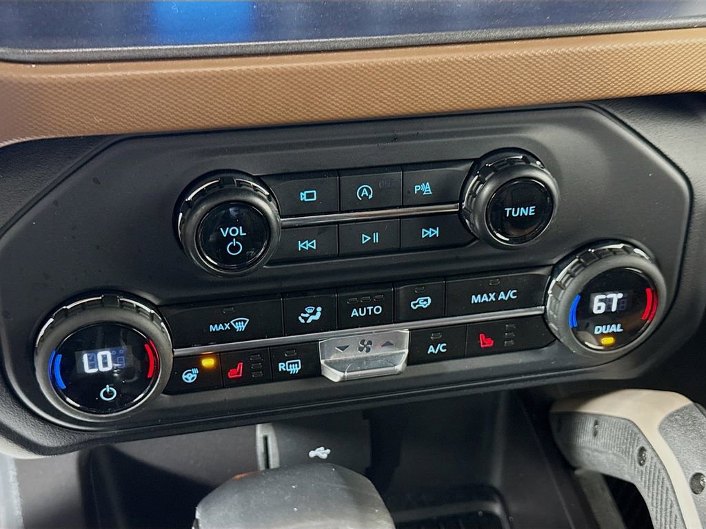 Certified 2024 Ford Bronco Outer Banks image 19