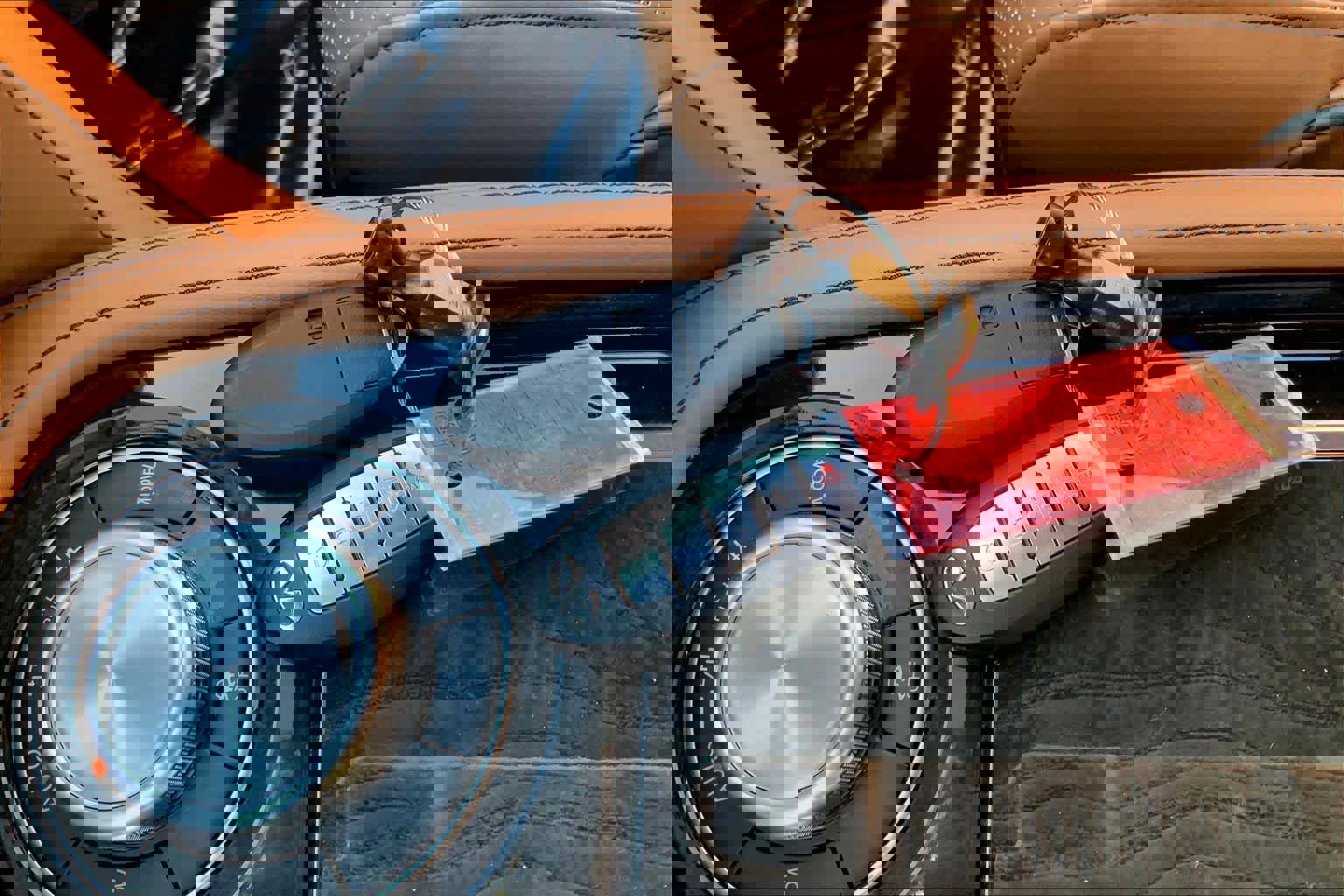 Used 2024 INFINITI QX80 Sensory w/ Cargo Package image 14