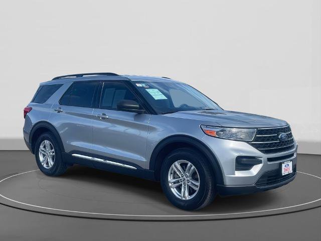 Certified 2023 Ford Explorer XLT image 4