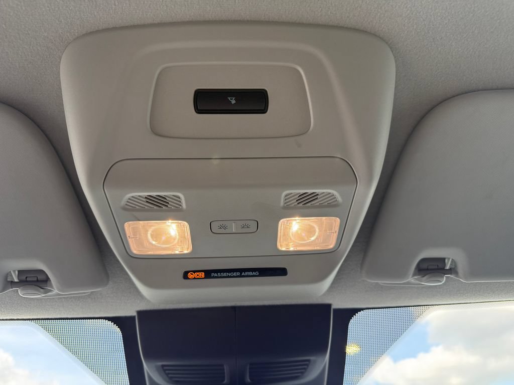 Certified 2025 Ford Transit 250 Low Roof w/ Exterior Upgrade Package RWD image 28
