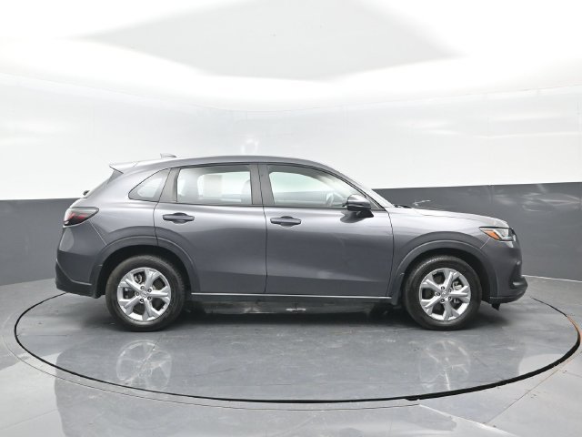 Used 2025 Honda HR-V LX image 3
