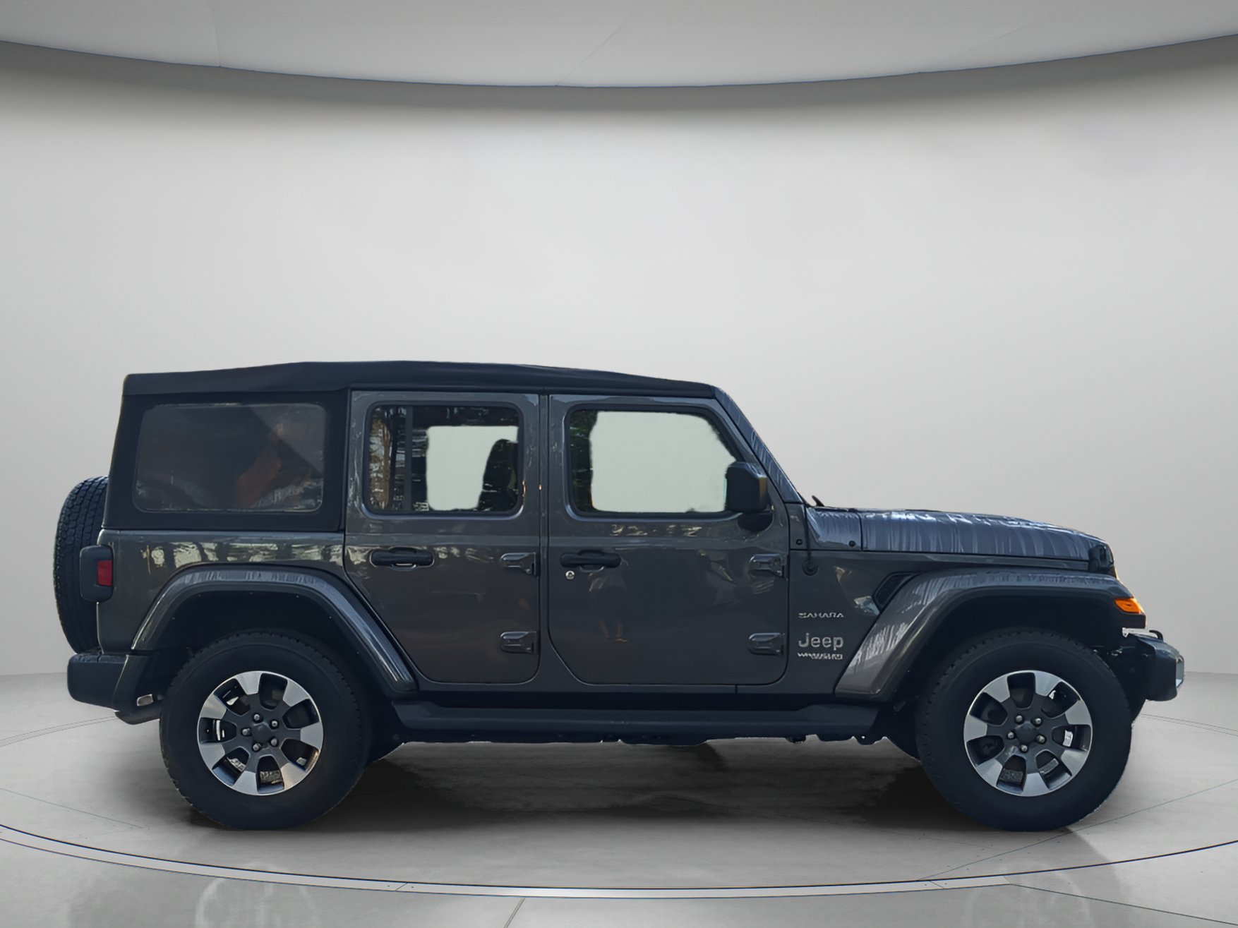 Used 2022 Jeep Wrangler Unlimited Sahara AWD/4WD image 39