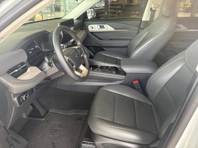 Certified 2025 Ford Explorer Active w/ Active Comfort Package image 8