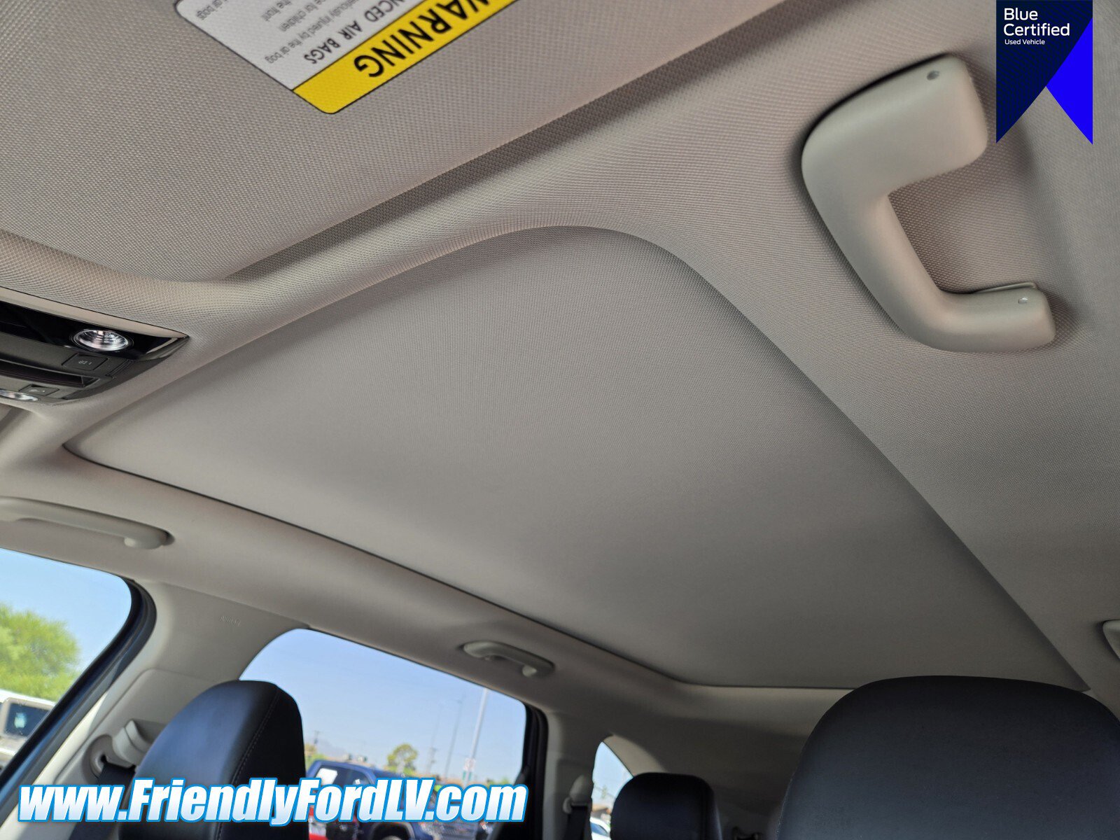 Used 2024 Kia Sorento EX w/ Panoramic Sunroof Package FWD image 10