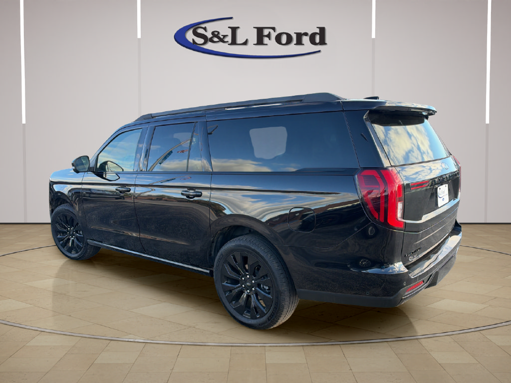 Certified 2025 Ford Expedition Max Platinum w/ Stealth Appearance Package AWD/4WD image 4