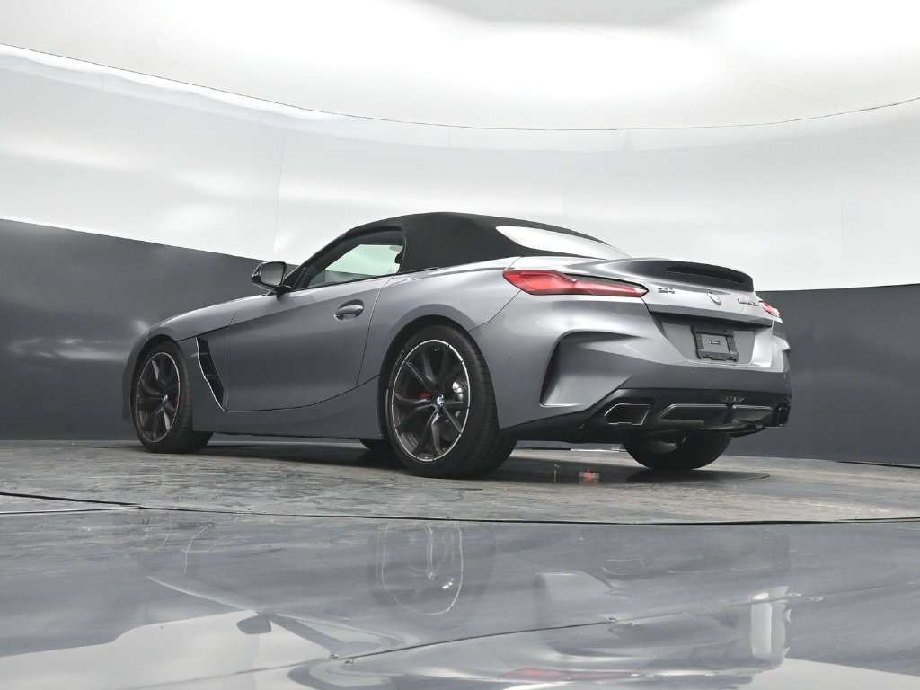 Used 2025 BMW Z4 M40i w/ Edition RWD image 47