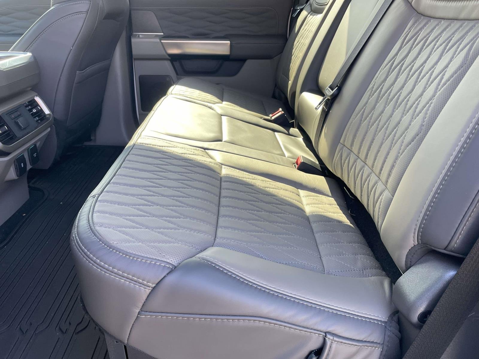 Certified 2025 Ford F150 Platinum w/ Equipment Group 703A Plus image 12