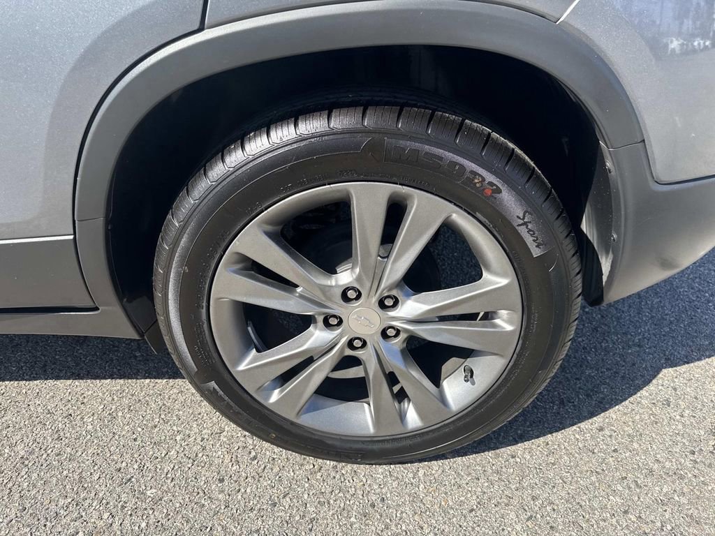 Used 2020 Chevrolet Trax LT w/ Driver Confidence Package image 9