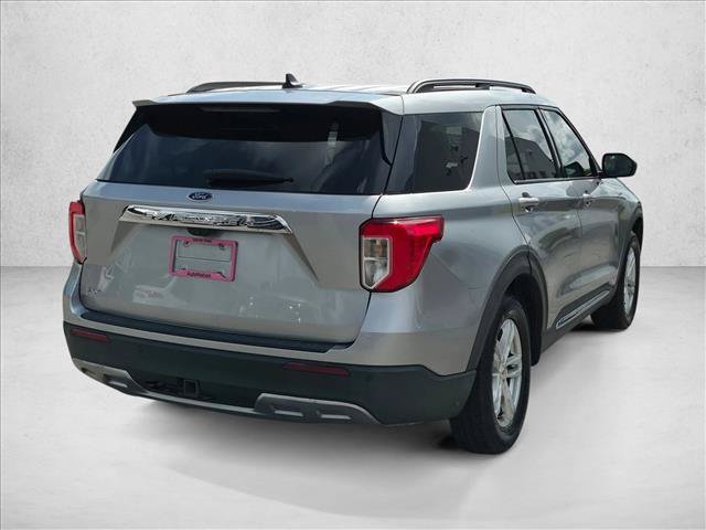 Certified 2021 Ford Explorer XLT w/ Equipment Group 202A RWD image 5