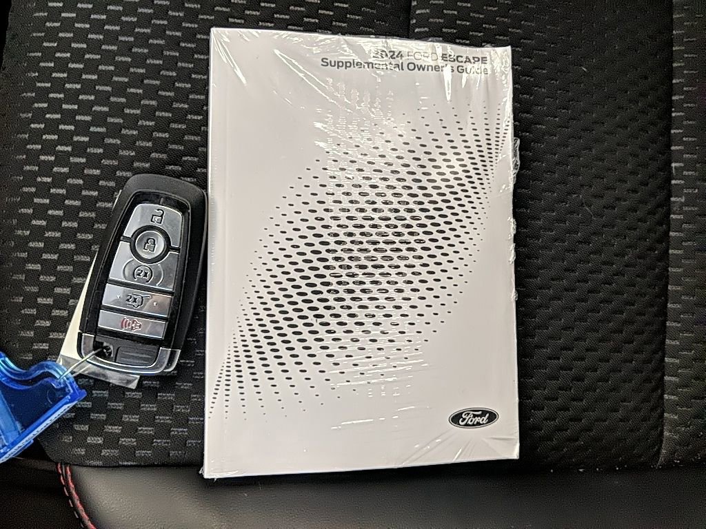 Certified 2024 Ford Escape ST-Line w/ Tech Pack #1 image 28