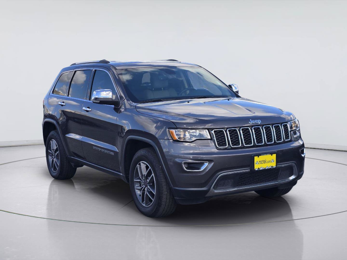 Used 2019 Jeep Grand Cherokee Limited w/ Trailer Tow Group IV RWD image 3