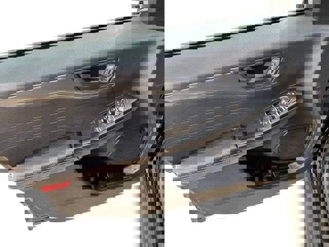 Certified 2025 Ford Escape Active image 17