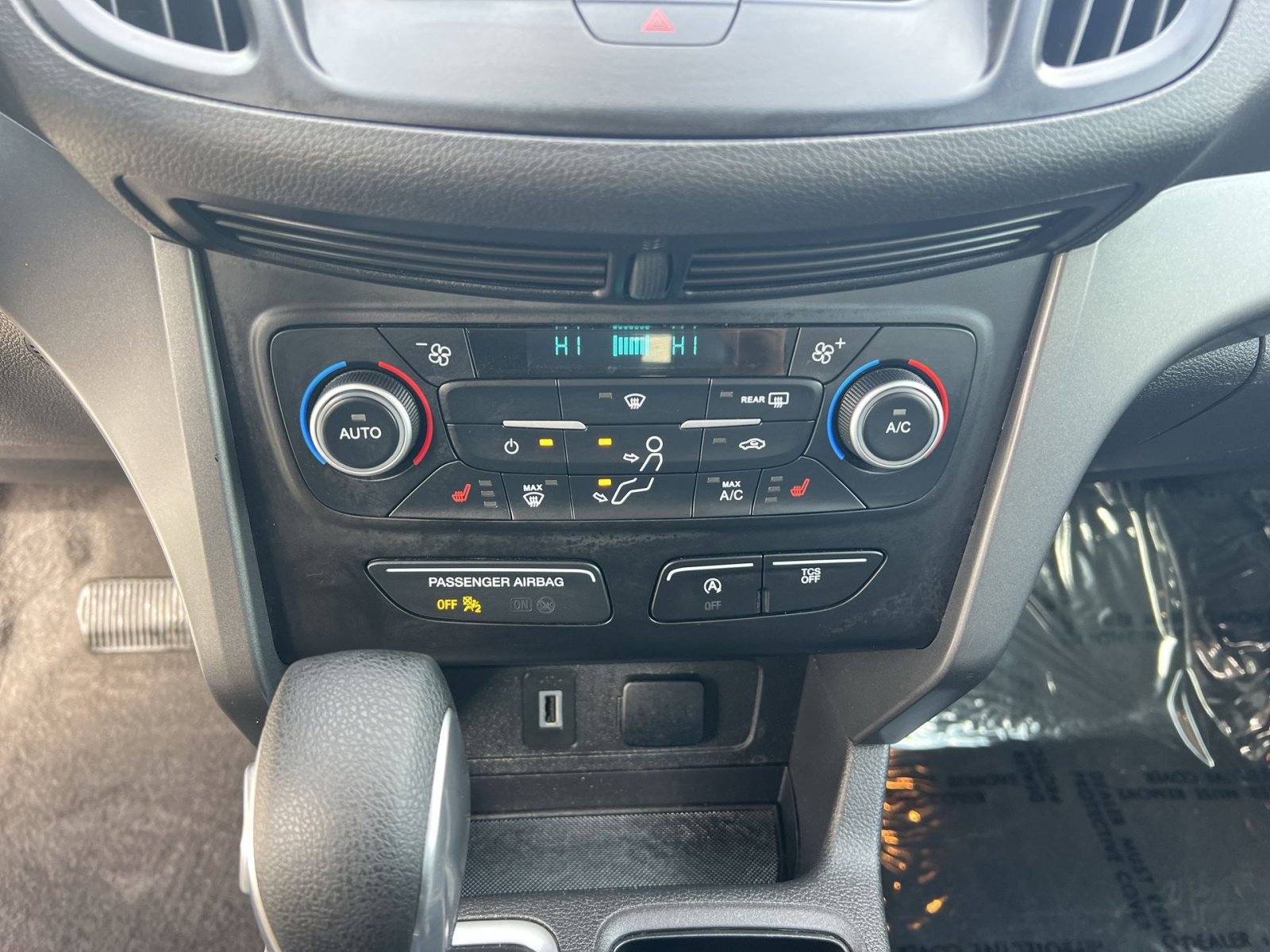 Certified 2018 Ford Escape SE w/ SE Sync 3 Package image 20