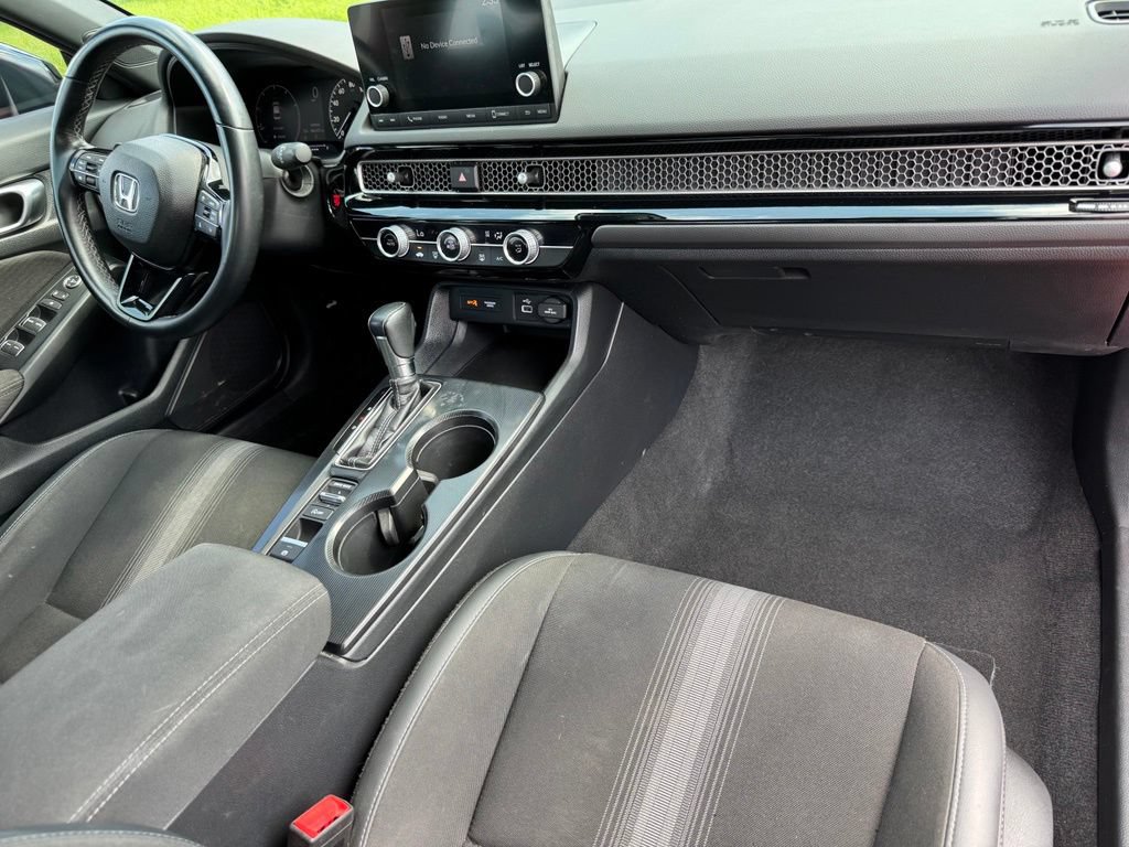 Used 2023 Honda Civic Sport image 16
