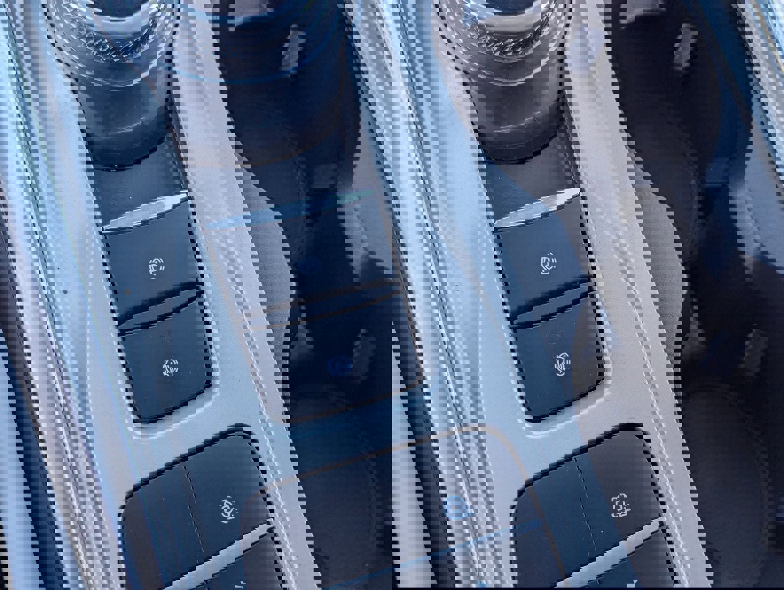 Certified 2022 Ford Explorer XLT w/ Equipment Group 202A image 26