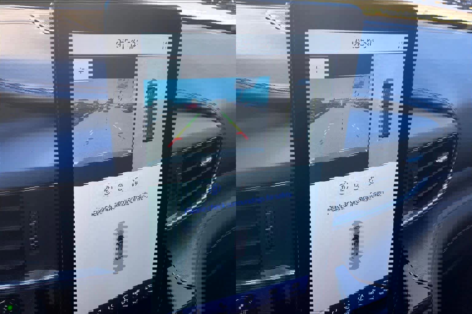 Certified 2021 Ford Explorer Platinum w/ Equipment Group 601A image 26