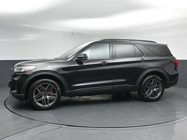 Certified 2025 Ford Explorer ST-Line w/ Premium Package AWD/4WD image 4