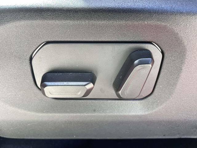 Used 2024 Jeep Gladiator Sport w/ Premium Package image 18