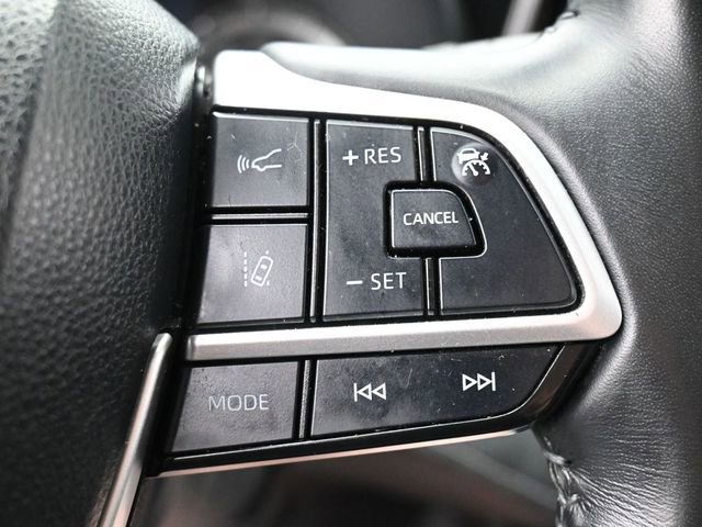 Used 2024 Toyota Highlander LE image 16