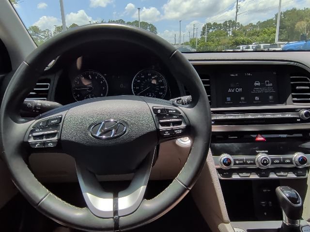Used 2020 Hyundai Elantra Limited FWD image 17