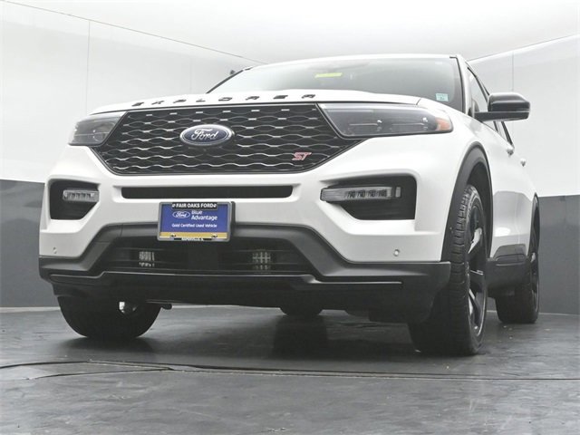 Certified 2022 Ford Explorer ST w/ Equipment Group 401A image 3