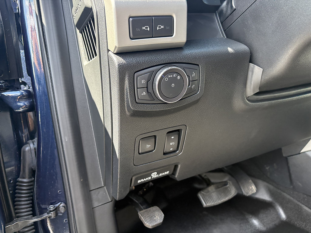 Certified 2019 Ford F250 Lariat w/ Lariat Ultimate Package AWD/4WD image 33