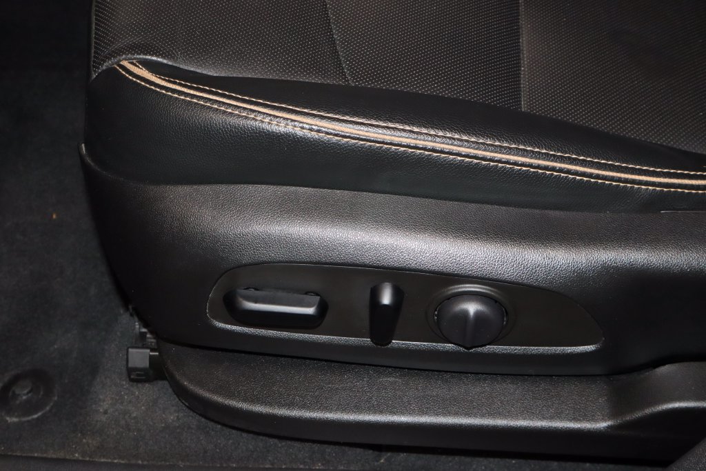 Used 2024 GMC Terrain AT4 w/ LPO, Floor Liner Package AWD/4WD image 24