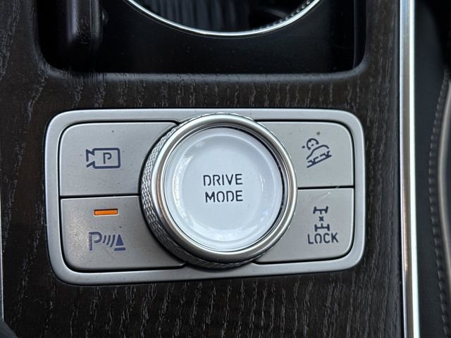 Used 2024 Genesis GV80 2.5T w/ Prestige Package image 31