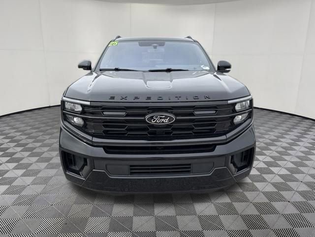Certified 2025 Ford Expedition Platinum w/ Stealth Performance Package AWD/4WD image 14