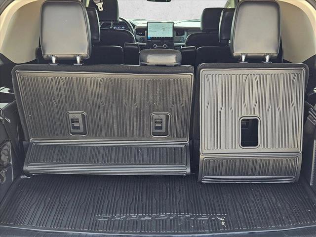 Certified 2022 Ford Expedition XLT RWD image 6