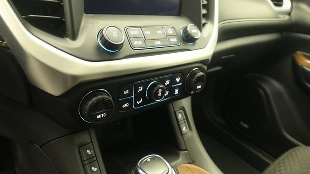 Used 2019 GMC Acadia SLE w/ Driver Alert Package I FWD image 18