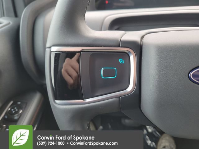 Certified 2025 Ford Expedition Active image 31