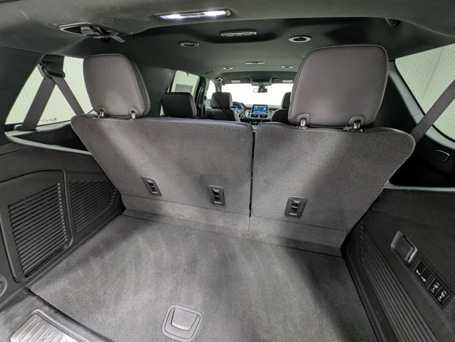 Used 2022 Chevrolet Tahoe RST w/ Luxury Package AWD/4WD image 23