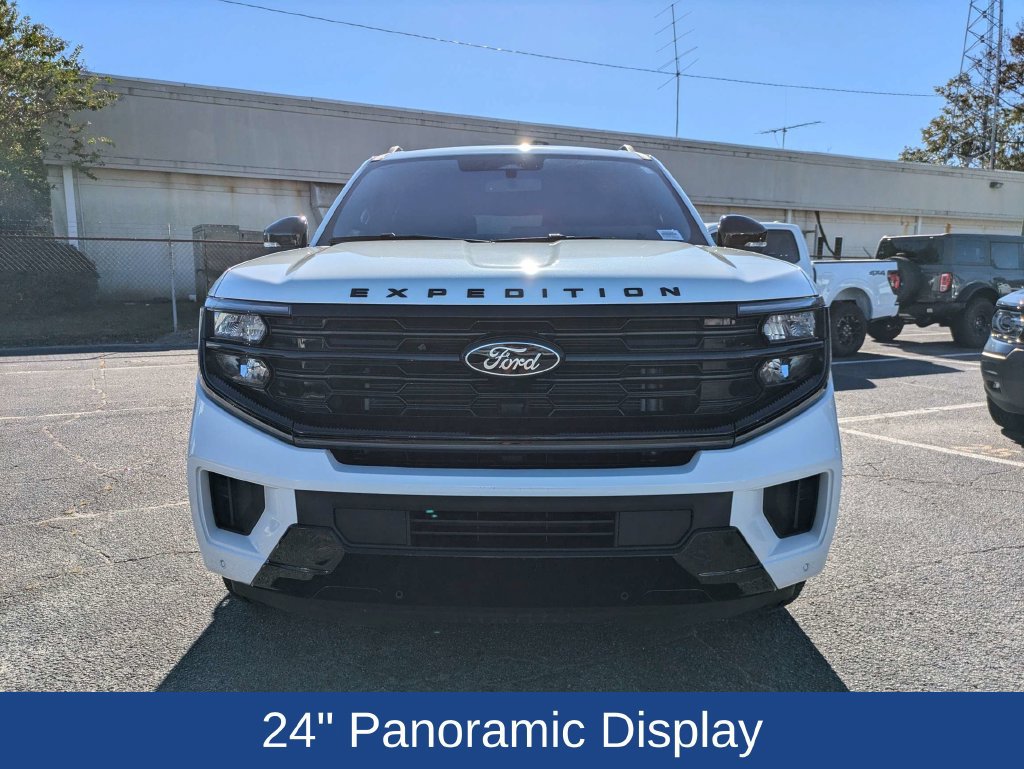 Certified 2025 Ford Expedition Max Platinum w/ Stealth Appearance Package AWD/4WD image 9