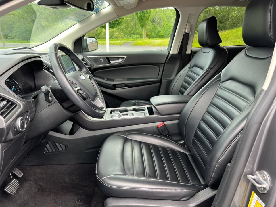 Certified 2024 Ford Edge SEL AWD/4WD image 3