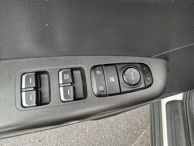 Used 2018 Kia Sportage LX AWD/4WD image 7